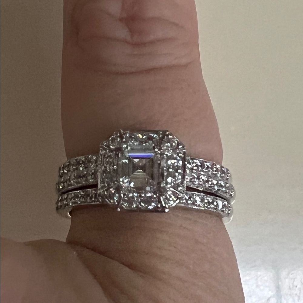 DiamonArt® Sterling Silver Engagement Ring w/Enhancer. NWOT 2 3/4cttw.